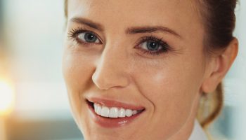 Selecting the Right Color Contact Lenses for Your Eyes
