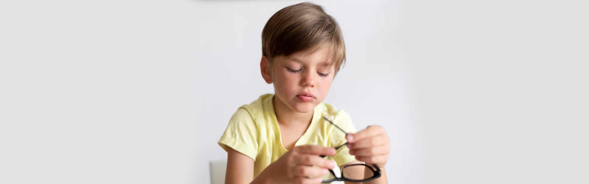 Parents Concerned Question – Answer Regarding Their Child’s Myopia