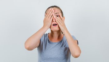 Daily Habit That Harms Your Eyes and You Don’t Realize It